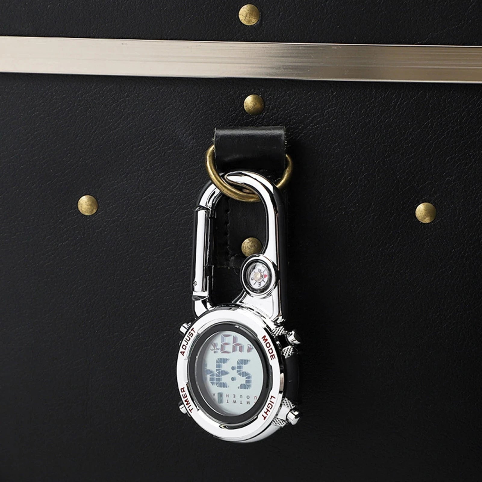 π₯ Multifunctional Carabiner Pocket Watch β Luminous Outdoor Sports Clip-On Timepiece for Backpack, Waist, or Gear